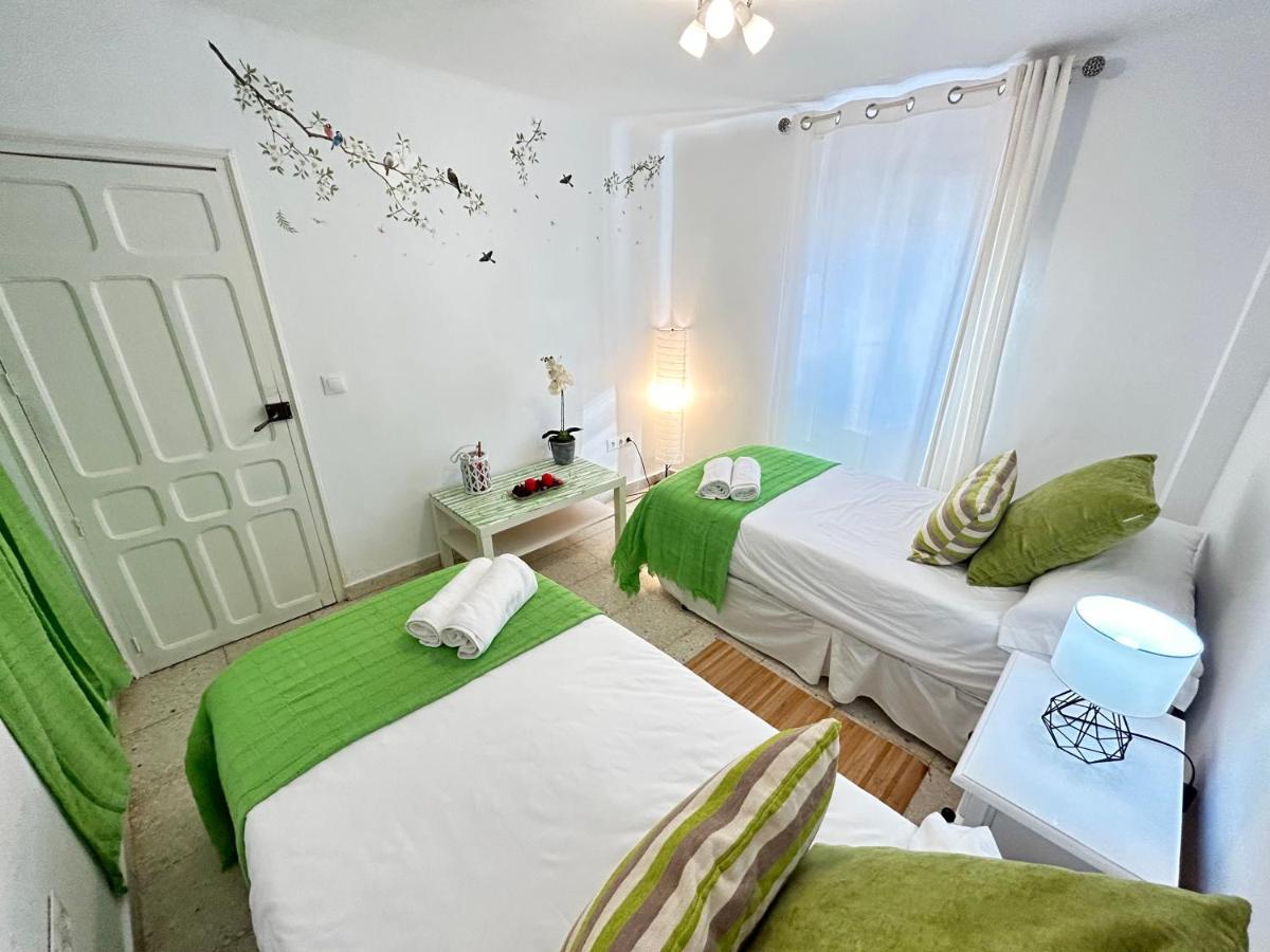 Villa Cozy Town House With Terrace And Free Wifi Ronda Exterior foto