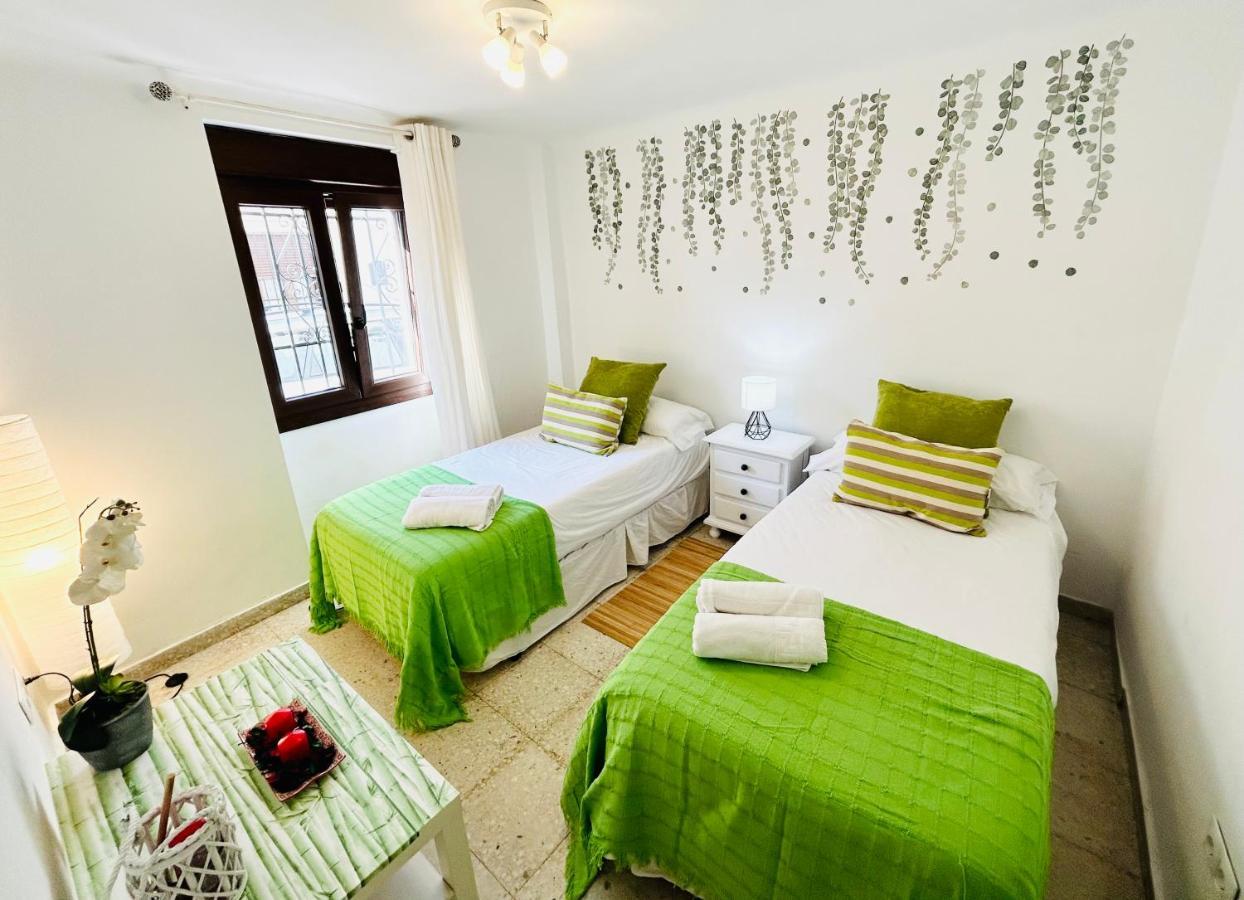 Villa Cozy Town House With Terrace And Free Wifi Ronda Exterior foto